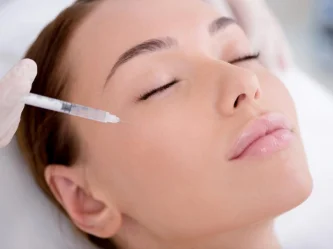 Skin Booster : le secret d’une peau hydratée et d’un visage éclatant