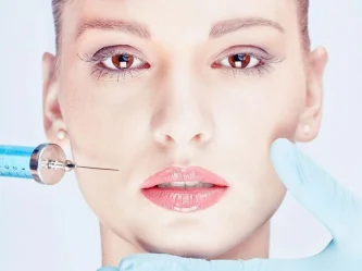 Blanching : la technique subtile pour effacer les ridules sans volume